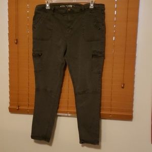 Ava & viv skinny cargo jeggings size 22